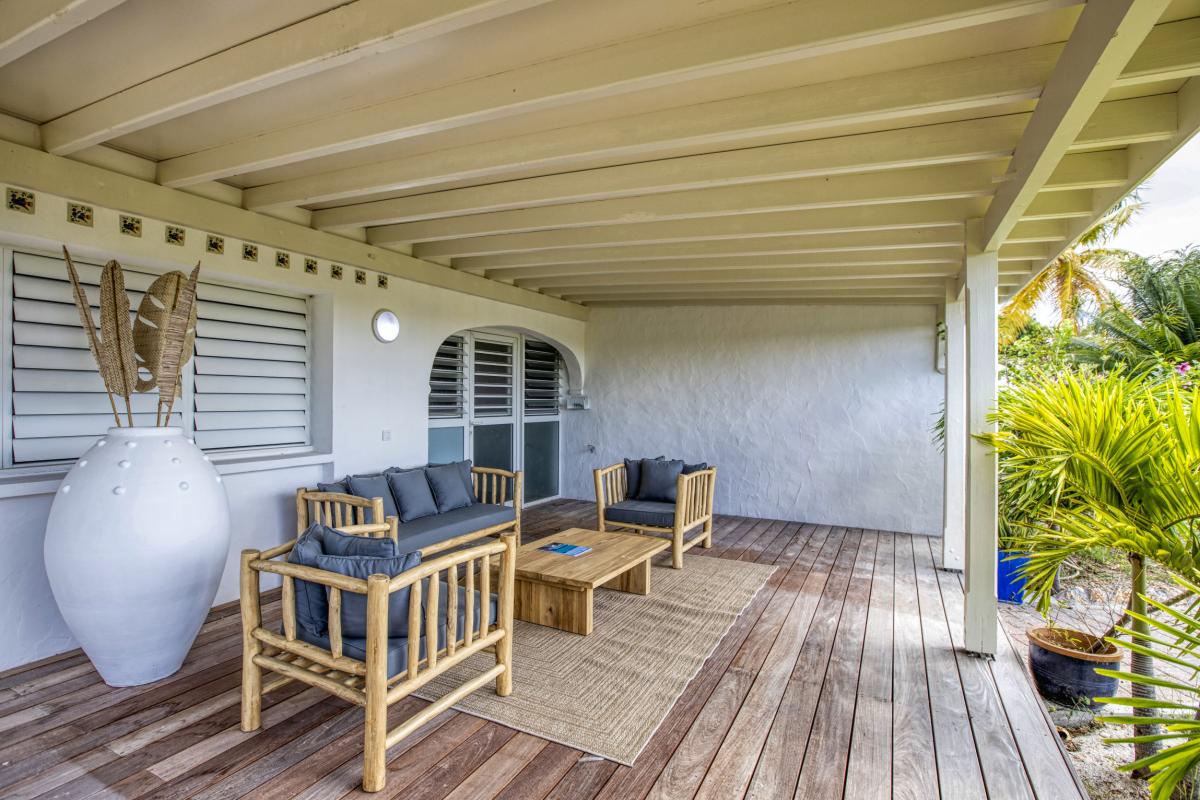 39 Location villa Terres Basses Saint Martin_salon exterieur